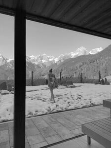 [2025.12.15] zoleilofficial_600971146_18392369317133391_6908386589902509714_n.jpg