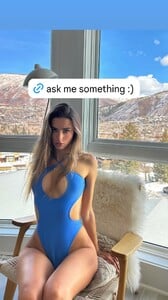 [2025.12.21] lizakovalenkoo_3792571547190983624.jpg