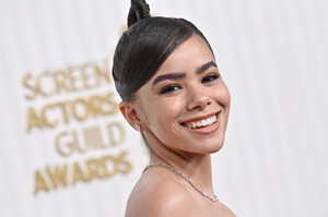 23-sag-awards-carpet_003.jpg