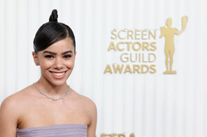 23-sag-awards-carpet_012.jpg