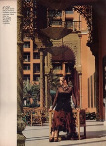 27-MARIECLAIREGR-Apr-1989-m.Unk-ph.TakisDiamantopoulos.jpg