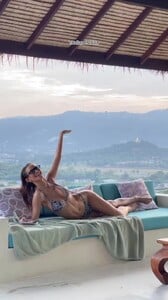 7327906780074364193 - frame at 0m7s_1.jpg