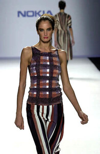 93988186_GenArtTrosmanChurbaFW2001NYFW11.jpg