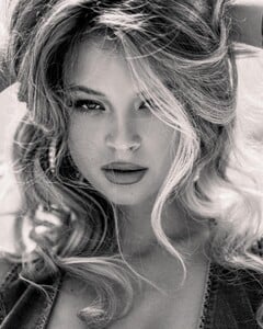 DariiaZ - Guess Alina Troyan - 2023-07-17_1440x1799_5.jpg