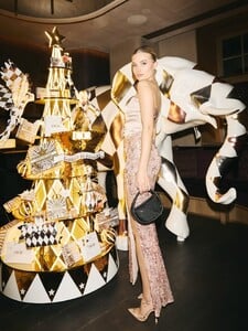 Drogi pamiętniku… Dostałam zaproszenie od @dior @diorbeauty na wspólną celebrację świątecznego c (1).jpg