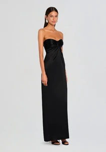 Ecommerce_Crop-25-07-10_Oivine_Dress_Black__1176_ECOMM.webp