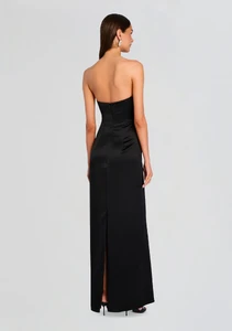 Ecommerce_Crop-25-07-10_Oivine_Dress_Black__1183_ECOMM.webp