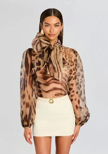 Ecommerce_Crop-25-08-14_PeregrineBlouseMelting_AnimalPrint__0028_ECOMM.webp