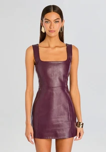 Ecommerce_Crop-25-09-15_TildeLeatherDress_Bordeaux__0044_ECOMM.webp