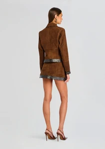 Ecommerce_Crop-25-09-16_NannaJacket_LisbethLeatherSkirt_Chocolate_Tobacco__0056_ECOMM.webp