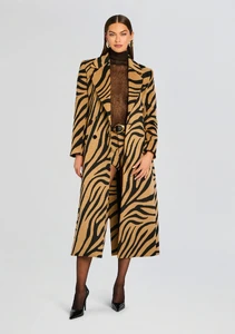Ecommerce_Crop-25-11-04_PetalCoat_KaterinaShort_Zebra__0022_ECOMM.webp