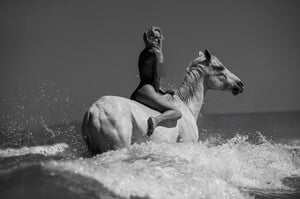 Genevieve Morton - Official Site [2025.12.08] Email (censored).jpg