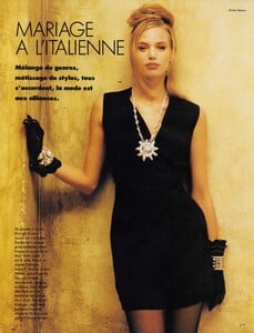 L'Officiel_March1991_279.jpg