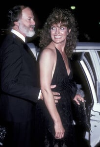 Linda Gray at the 33rd Emmy Awards on September 13, 1981 at the Pasadena Civic Auditorium in Pasadena, California+++.jpg