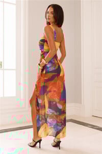 NSole - HMolly - Silhouette Sky Midi Dress Orange - Image 5_39A3027_1721959057.jpg