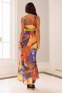 NSole - HMolly - Silhouette Sky Midi Dress Orange - Image 6_39A3023_1721959057.jpg