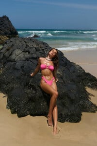 NSole - HMolly - Sundrenched Petals Swim Top Pink - Image 2_251103_HM0115_jpg_1765175986.jpg