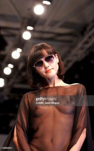RosaliaMuravieva_20060918_BendeLisi_SS2007_London_1_gettyimages-120956911-2048x2048.jpg