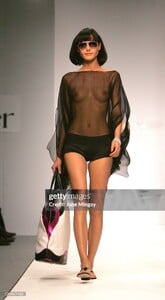 RosaliaMuravieva_20060918_BendeLisi_SS2007_London_1_gettyimages-120957433-2048x2048.jpg
