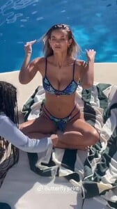 adoraswim_f0ec3ed8fb4a4e38b5727e5891f93679 - frame at 0m4s.jpg