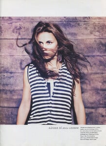 2010-4-Elle-Sweden-MV-2.jpg