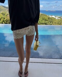 [2026.01.03] hoskelsa_610882128_18548482108010569_131295521344648746_n.jpg