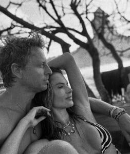 [2026.01.05] alessandraambrosio_611664470_18552761374000670_7724698114995122852_n.jpg