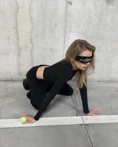 [2026.01.05] stellamaxwell_609769568_18561702448030343_7189660437629100307_n.jpg