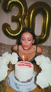 [2026.01.09] nina_3806386044225295140.jpg