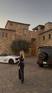 [2026.01.17] lindsaymariebrewer_DTme0mYDhLD.jpg