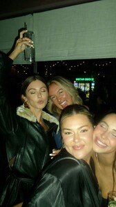 [2026.01.25] carmellarose's2026-1-25-19.57.749 story.jpg