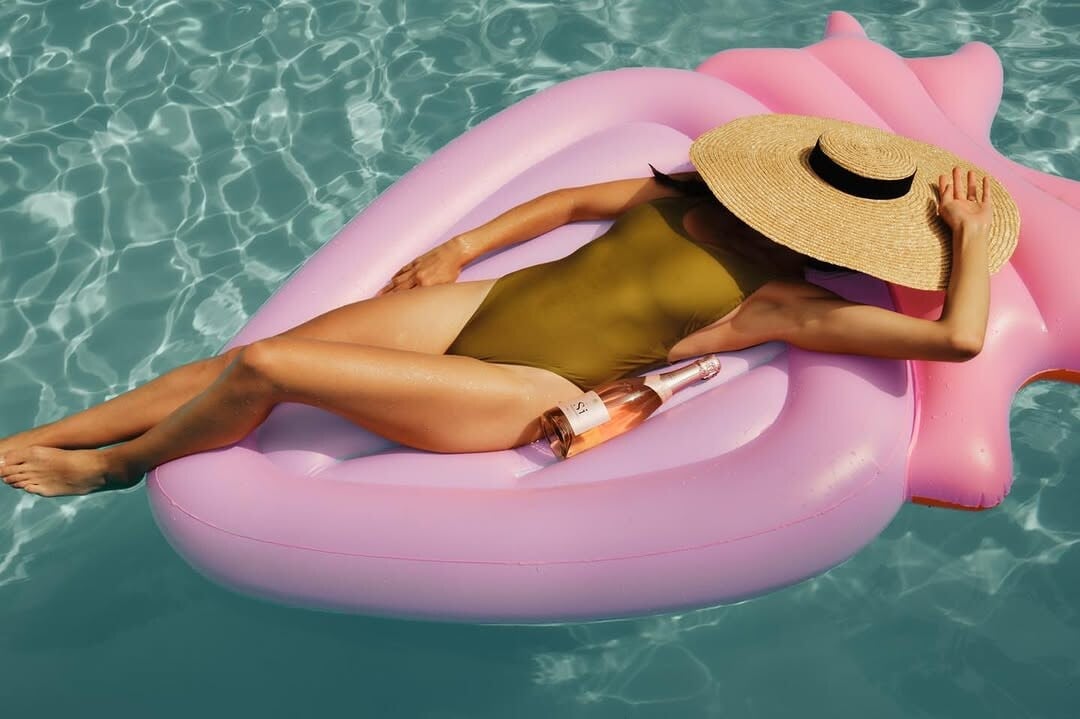 Louis de Grenelle:Model with hidden face