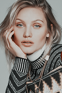 Caroline Corinth1.png