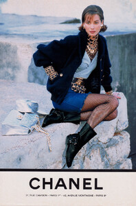 Christy_Chanel1991-AW-17.jpg