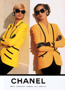 Christy_Chanel~1991-SS-02.jpg