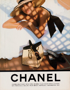 Christy_Chanel~1991-SS-12.jpg