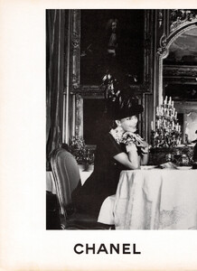 Christy_ChanelHC~1990-AW-01.jpg