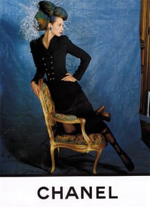 Christy_ChanelHC~1992-SS-01.jpg