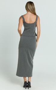 EVenz - Showpo - Fiona_Midi_Skirt_-_Pinstripe_Bodycon_Side_Leg_Split_Workwear_Skirt_in_Dark_Grey_009.jpg
