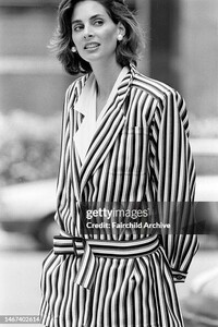 Ferragamo - 2 Sep 1986-Salvatore Ferragamo SpringSummer 1987 RTWAdvance (12).jpg