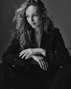 🖤🤍🖤🤍 Fujifilm GFX-100 iiModel- @daphnedebaat Reps- @wilhelmina.newyork #NYCFashion #NYCModel-3.jpg