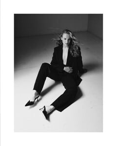 🖤🤍🖤🤍 Fujifilm GFX-100 iiModel- @daphnedebaat Reps- @wilhelmina.newyork #NYCFashion #NYCModel-8.jpg