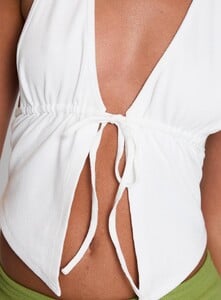 OPhillips - PrPolly - Obviously Halter Top White-8 - 5-Model-Olivia-Us2.jpg