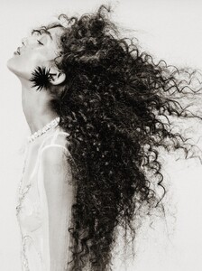 W Magazine China The Fashion Issue 02.2026_15.jpg