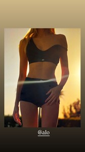 [2026.02.02] stellamaxwell's2026-2-2-20.4.456 story.jpg