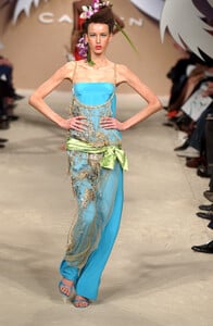 Carven 2003 Haute Couture 68.jpg