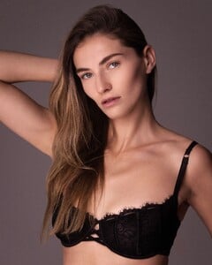 Gabriella Loggia Portfolio 1749829552-ba31c57ea0ddb2de3a68a82769dce126.jpg