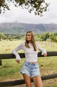 Gabriella Loggia Portfolio 1770207657-11e4d2b0d1de4a4643be5b8d72368f6e.jpg