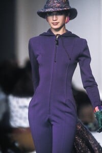 Jean Louis Scherrer 1991 FW 44.jpg