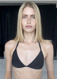 Olga Holinka (3).jpg